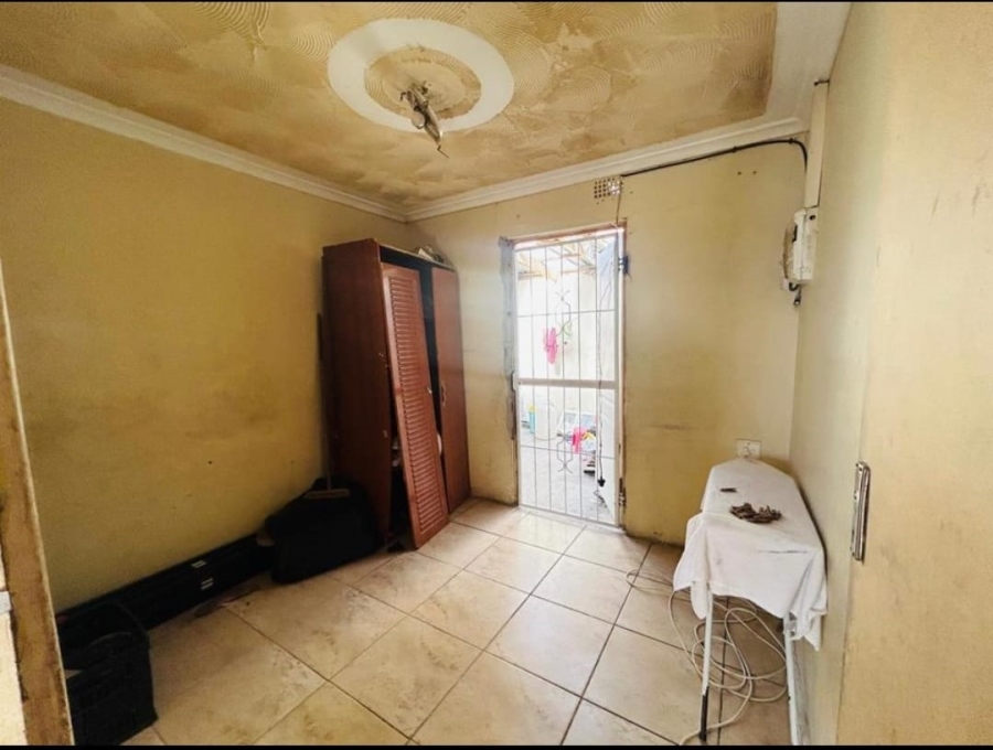 3 Bedroom Property for Sale in Umrhabulo Triangle Western Cape